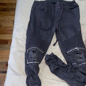 Tie up grey jeans /joggers